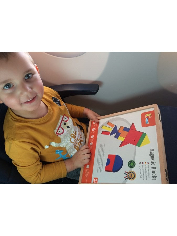 Houten koffer met magnetische blokken voor kinderen Viga