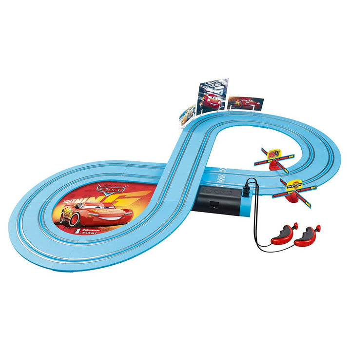 Carrera FIRST Cars - Race of Friends 2,4 m