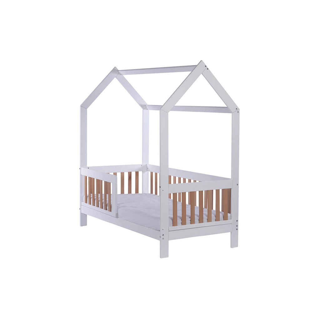 Kinderhuisbed van beukenhout met hekje en lattenbodem Drewex Casa Bambini 160x80x174 cm
