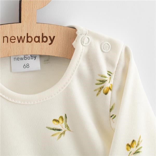 Mooie babyjurk van New Baby Olijven