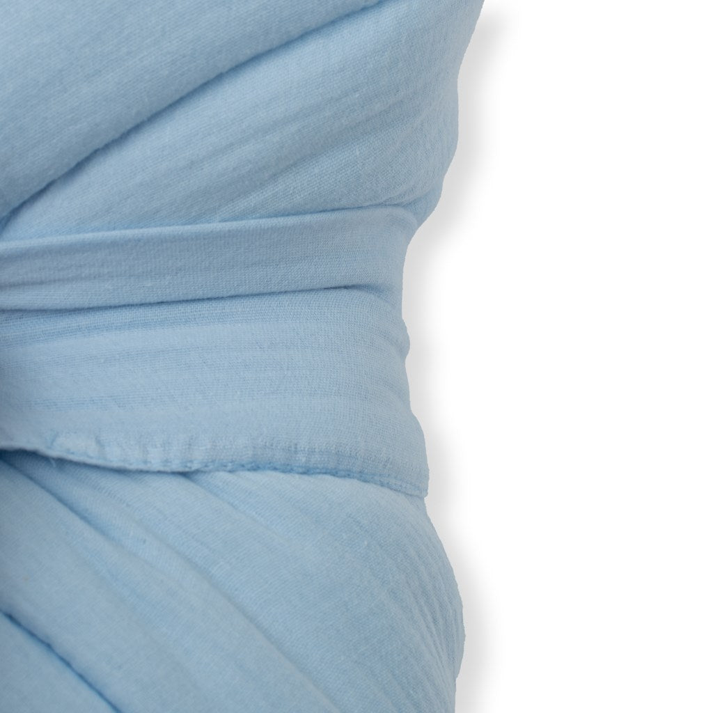 Mousseline inbakerdoek met veters New Baby blauw